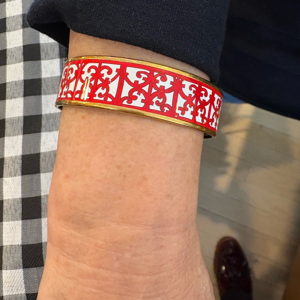 Elegant Red and Gold Bangle